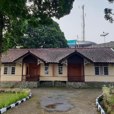 Cisarua Indah Cottage Brujul Εξωτερικό φωτογραφία